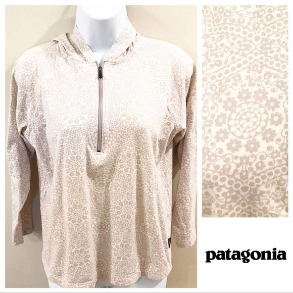 Patagonia Tops - Patagonia Damask Half Zip Hooded Pullover Small